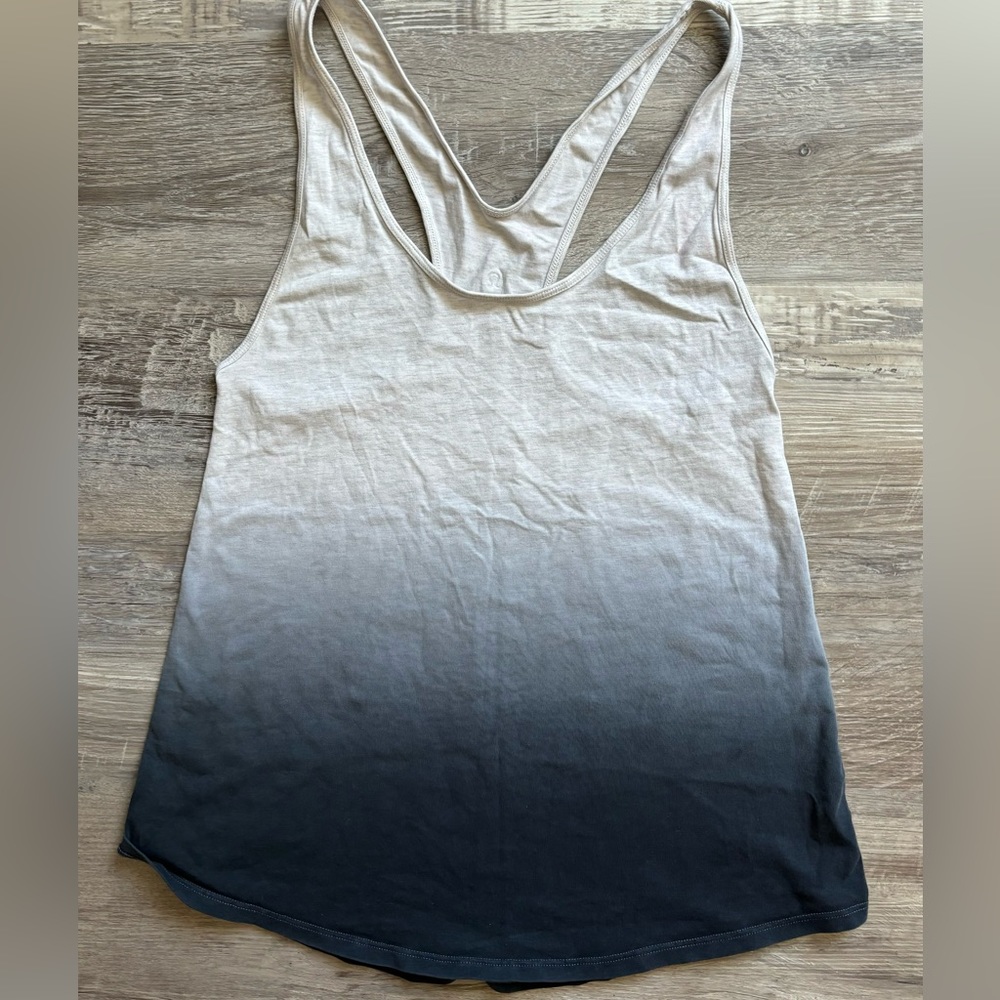 Lululemon Ombré Singlet Tank Size 4